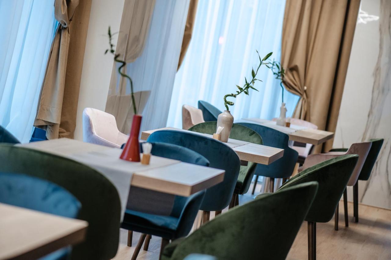 Hotel Clipa Drobeta Turnu Severin Eksteriør billede